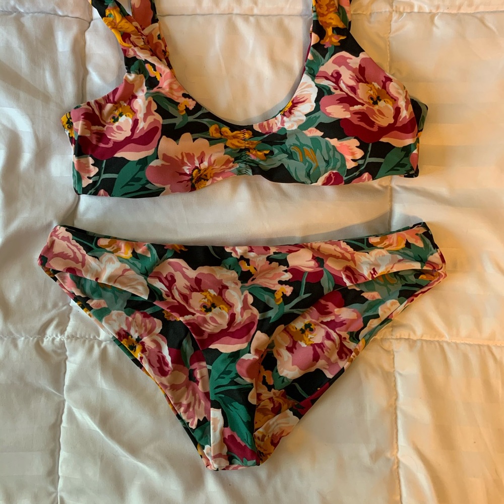 Tori Praver Bikini